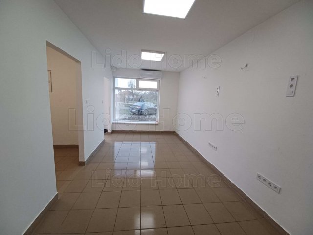 Kiadó üzlethelyiség, Ságváron 120 E Ft / hó, 1 szobás
