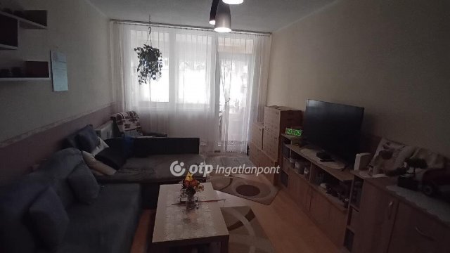 Eladó panellakás, Budaörsön 69.9 M Ft, 2 szobás
