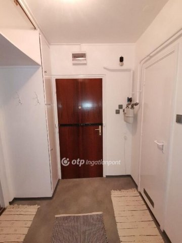 Kiadó panellakás, albérlet, Békéscsabán 110 E Ft / hó