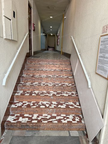 Eladó téglalakás, Budapesten, VIII. kerületben, Corvin közben