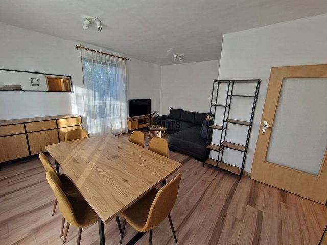 Kiadó téglalakás, albérlet, XIII. kerületben, Röppentyű utcában