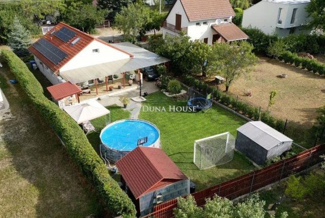 Eladó családi ház, Alsóörsön 114.9 M Ft, 4 szobás