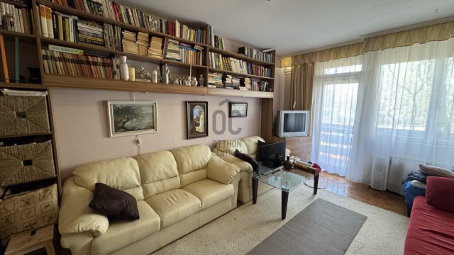 Eladó téglalakás, Veszprémben 51.9 M Ft, 2 szobás