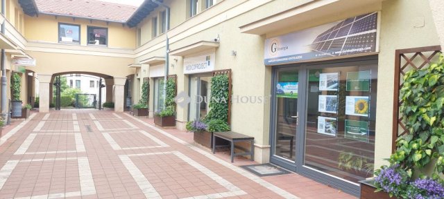 Kiadó iroda, Tatán, Ady Endre utcában 90 E Ft / hó