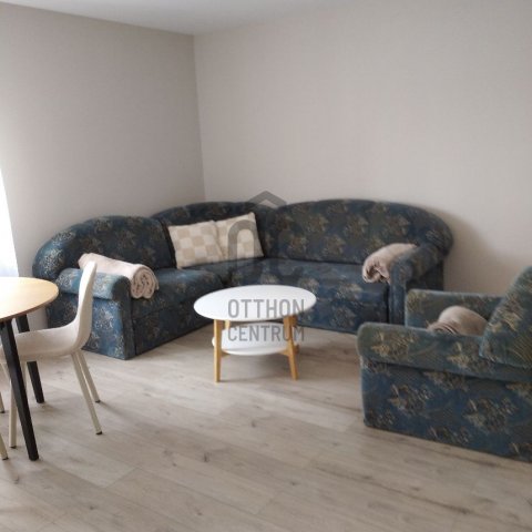 Kiadó téglalakás, albérlet, Székesfehérvárott 160 E Ft / hó