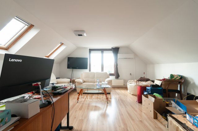 Eladó családi ház, Debrecenben 167 M Ft, 7 szobás