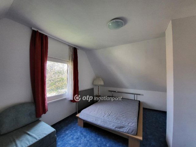 Eladó családi ház, Siófokon 65.5 M Ft, 4 szobás