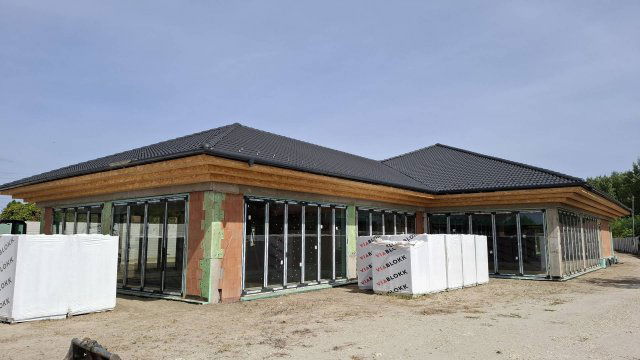 Eladó családi ház, Szigetszentmiklóson 375 M Ft, 5 szobás