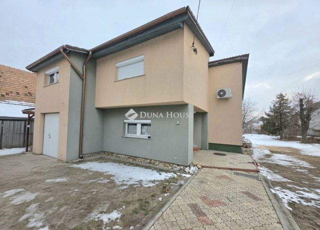 Eladó családi ház, Gyömrőn 119.99 M Ft, 4 szobás