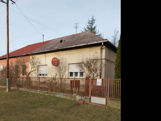 Eladó családi ház, Ivádon 13.5 M Ft, 2 szobás