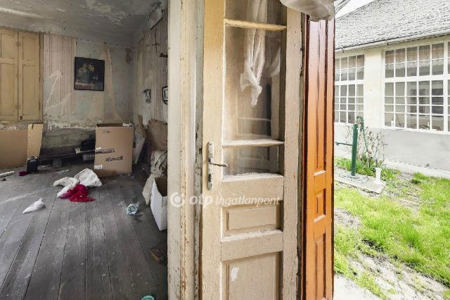 Eladó családi ház, Mezőkövesden 20 M Ft, 3 szobás