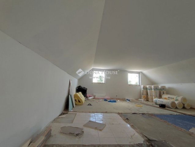 Eladó ikerház, Budapesten, XVII. kerületben 79.9 M Ft, 5 szobás