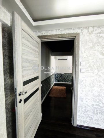 Eladó családi ház, Mogyoródon 170 M Ft, 5 szobás