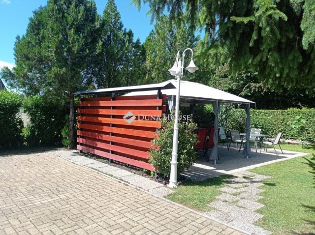 Eladó családi ház, Bükön 169 M Ft, 9+1 szobás