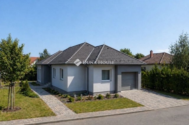Eladó családi ház, Ceglédbercelen 99.9 M Ft, 5 szobás