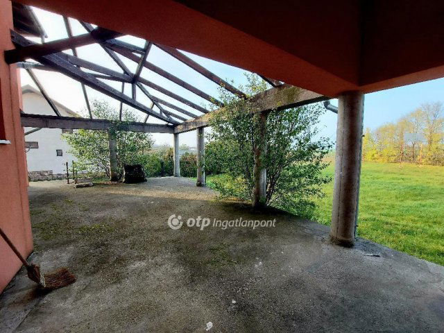 Eladó családi ház, Mezőnyárádon 50 M Ft, 7 szobás