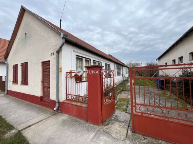 Eladó családi ház, Harkányban, Kossuth Lajos utcában 34.9 M Ft