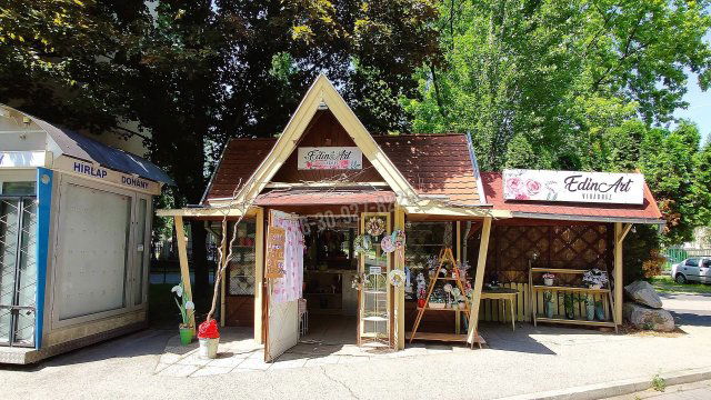 Eladó üzlethelyiség, Győrött 6.8 M Ft, 1 szobás