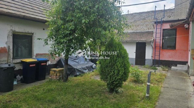Eladó családi ház, Budapesten, XX. kerületben 22.5 M Ft