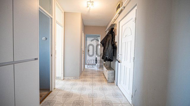 Eladó panellakás, Szekszárdon, Dr. Hirling Ádám utcában