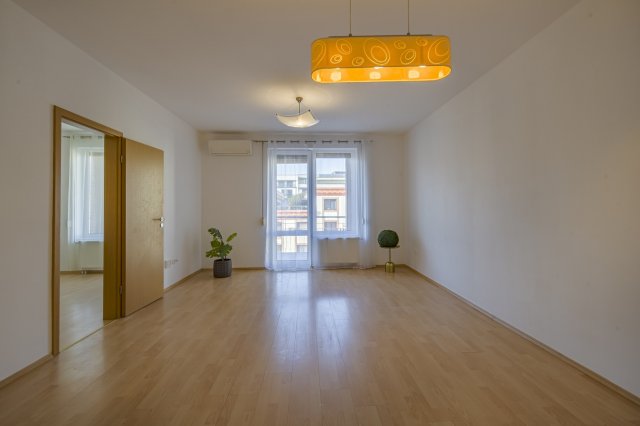 Eladó téglalakás, Budapesten, XIII. kerületben, Szabolcs utcában