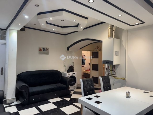 Eladó téglalakás, Budapesten, VIII. kerületben 85 M Ft, 3 szobás