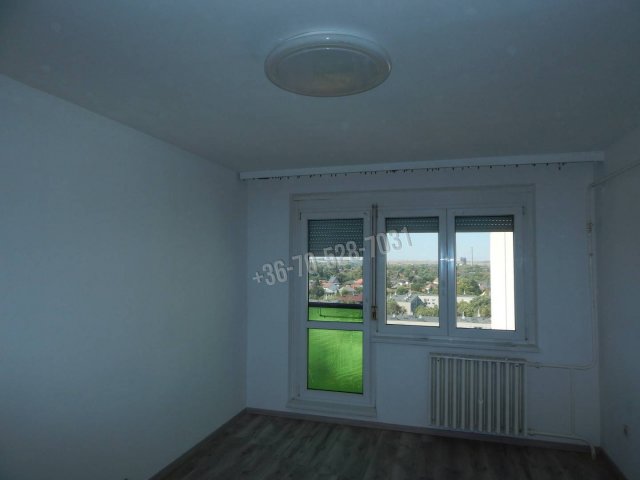 Eladó panellakás, Tatabányán 34.9 M Ft, 2 szobás