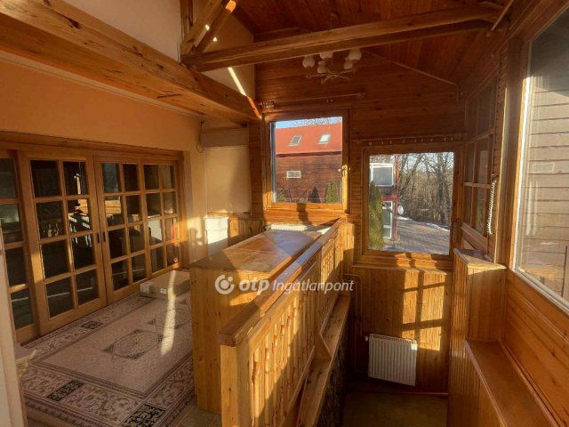 Eladó családi ház, Parádon 110 M Ft, 10 szobás