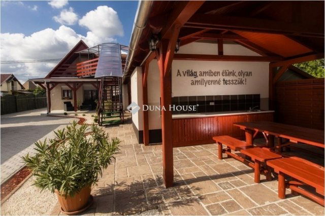 Eladó családi ház, Bogácson 79.5 M Ft, 6 szobás