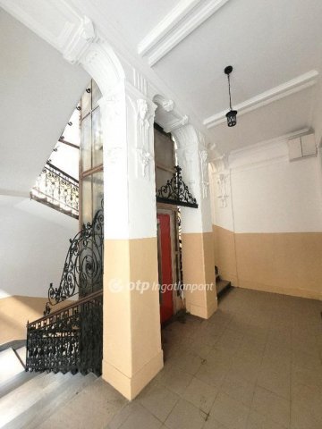 Eladó téglalakás, Budapesten, V. kerületben 225 M Ft, 3 szobás