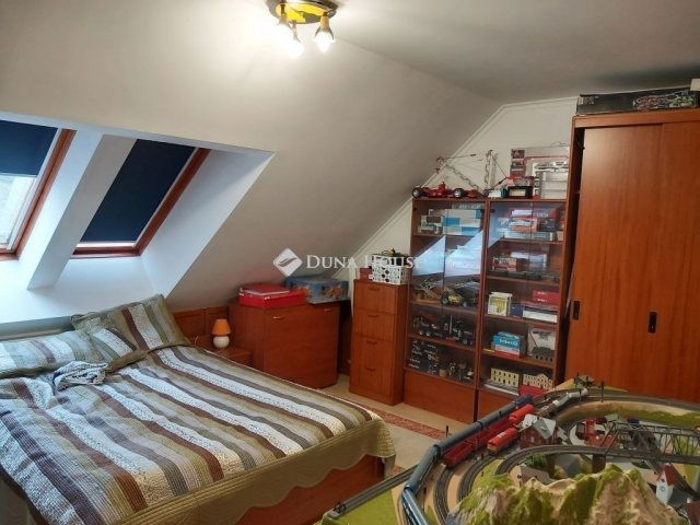 Eladó téglalakás, Budapesten, XIV. kerületben 250 M Ft, 5 szobás