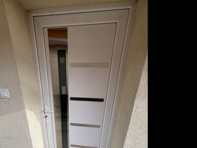Eladó családi ház, Dunakeszin 159.9 M Ft, 4 szobás