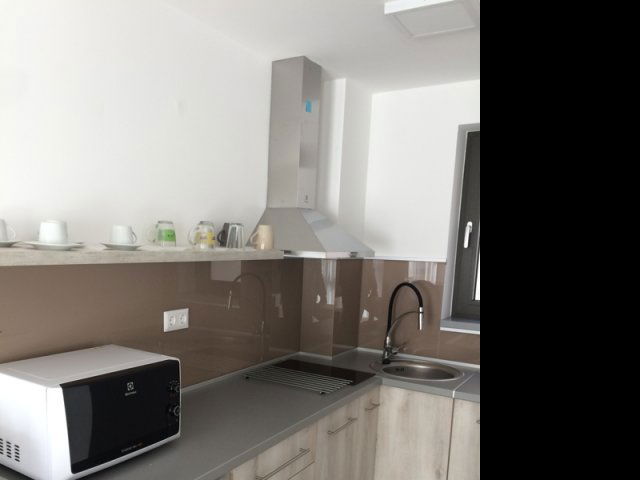 Kiadó téglalakás, albérlet, Pécsett 360 E Ft / hó, 3 szobás