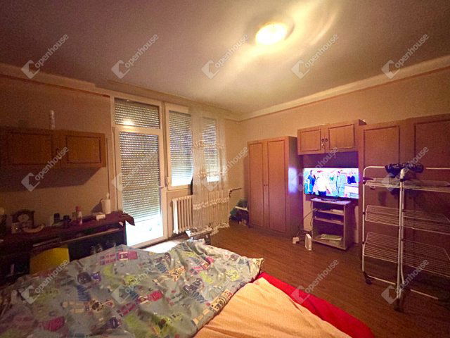 Eladó téglalakás, Tatabányán 36.99 M Ft, 2 szobás