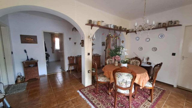 Eladó családi ház, Szőlősgyörökön 39.6 M Ft, 3 szobás