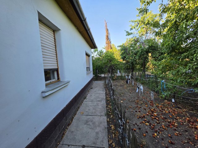 Eladó családi ház, Jászárokszálláson 29.9 M Ft, 3 szobás