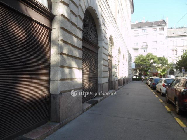 Kiadó üzlethelyiség, Budapesten, VII. kerületben 1414 E Ft / hó