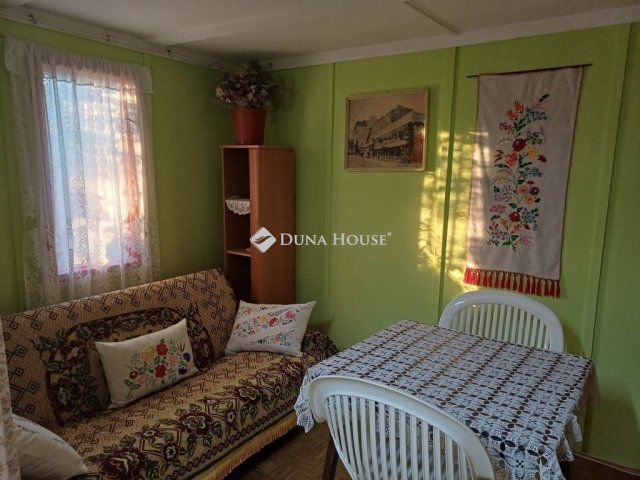 Eladó nyaraló, Ráckevén 17 M Ft, 1 szobás