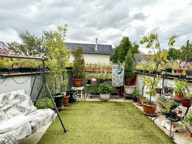 Eladó családi ház, Szigetszentmiklóson 99.5 M Ft, 5 szobás