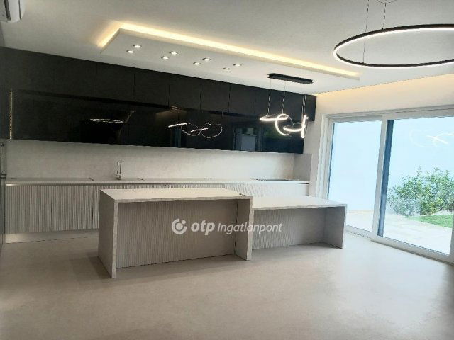 Eladó ikerház, Debrecenben 249.99 M Ft, 3 szobás