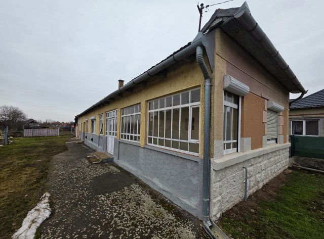 Eladó családi ház, Rakamazon 13.5 M Ft, 2 szobás