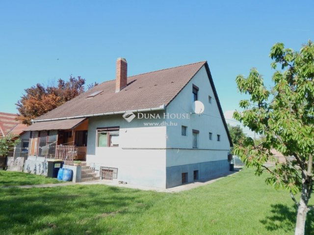 Eladó családi ház, Enyingen 49.9 M Ft, 5 szobás