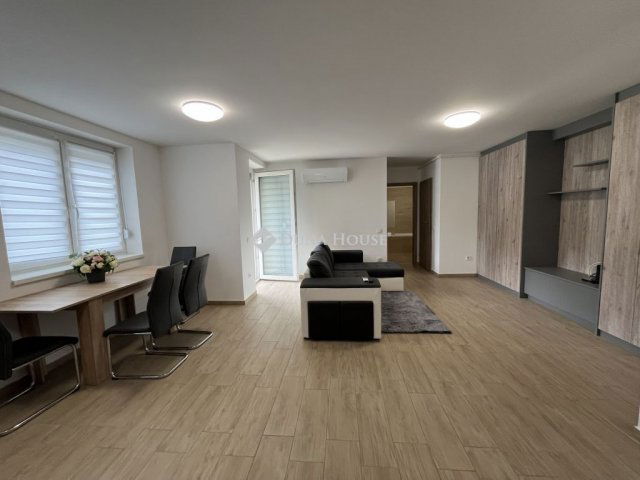 Kiadó téglalakás, albérlet, Nyíregyházán 250 E Ft / hó