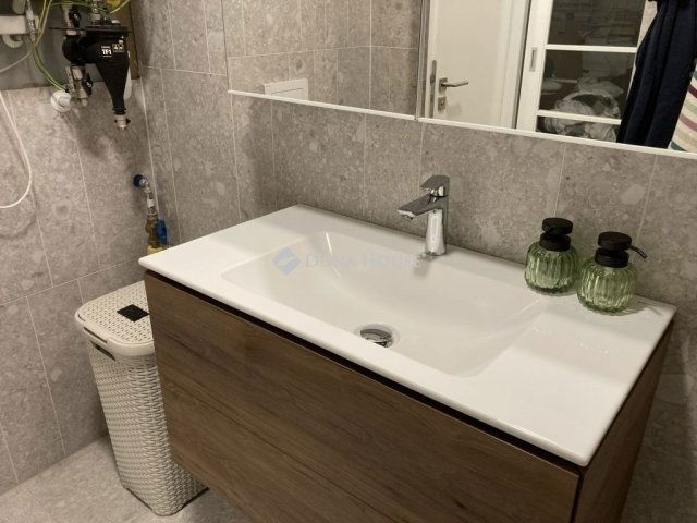 Eladó téglalakás, Budapesten, II. kerületben 135 M Ft