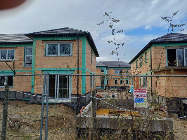 Eladó téglalakás, Siófokon 88.9 M Ft, 3 szobás