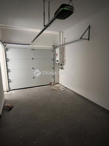 Eladó családi ház, Hódmezővásárhelyen 61 M Ft, 3 szobás