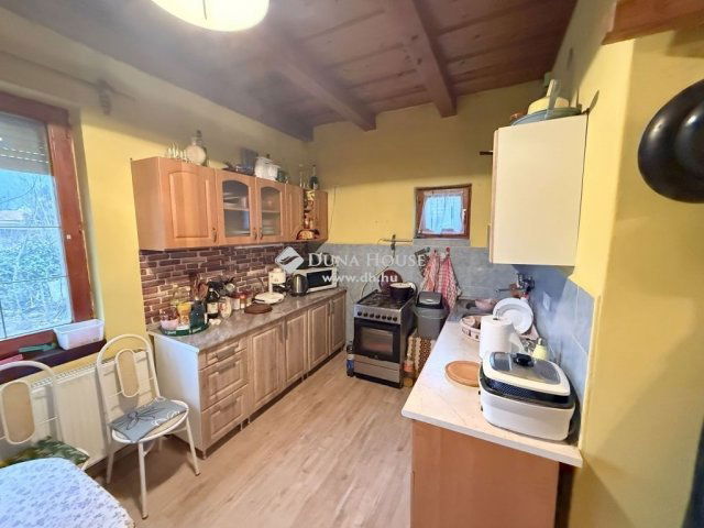 Eladó családi ház, Tokajban 33 M Ft, 3 szobás