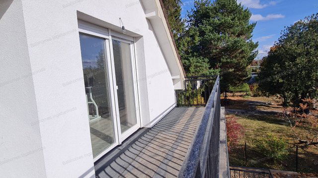 Eladó téglalakás, Siófokon 46.9 M Ft, 1 szobás