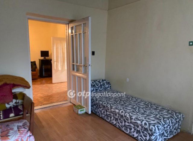 Eladó családi ház, Cegléden 29.5 M Ft, 3+1 szobás