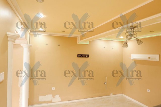 Eladó családi ház, Makón 29.9 M Ft, 4 szobás